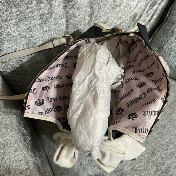 2 Juicy Couture Bags & 3 Wallets All NWT - Picture 7 of 13